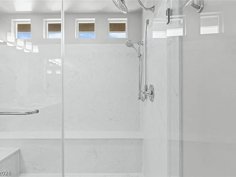10116 Cascadia Creek St — Photo 32