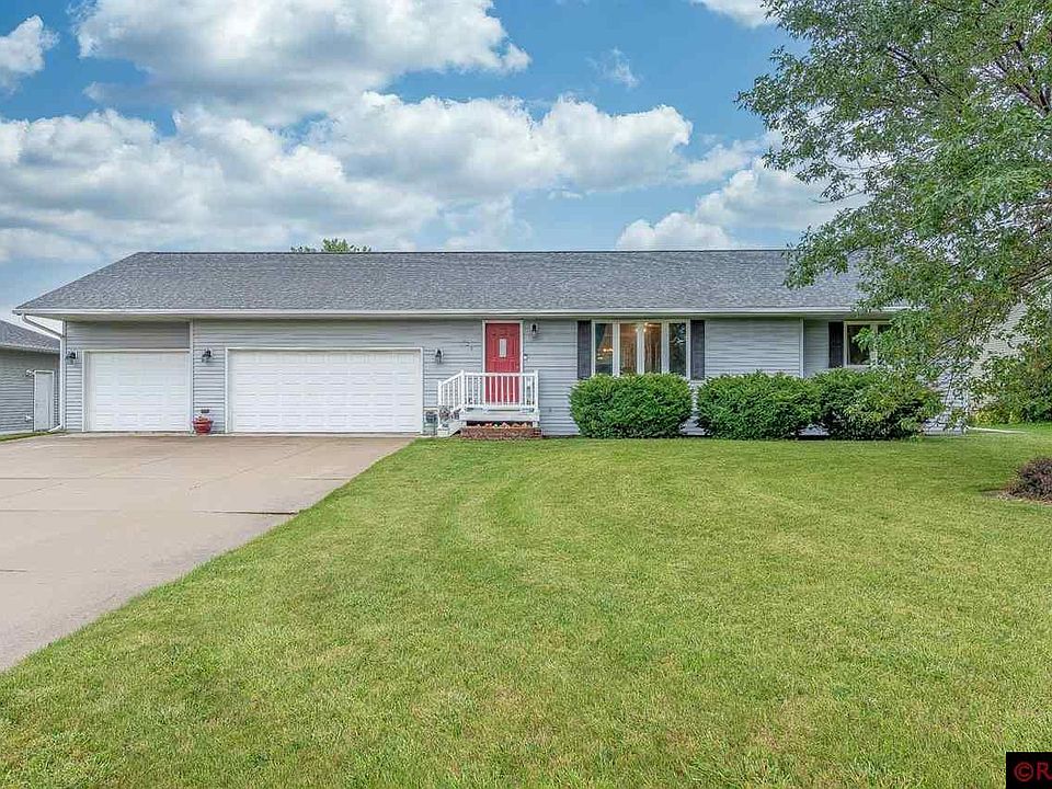 1st image of 129 Charlotte Dr