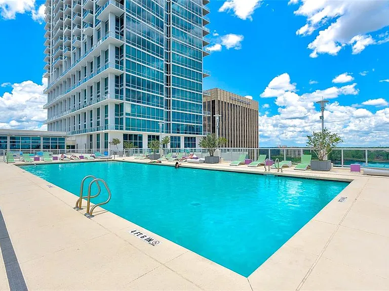 150 E Robinson St #31B — Photo 21
