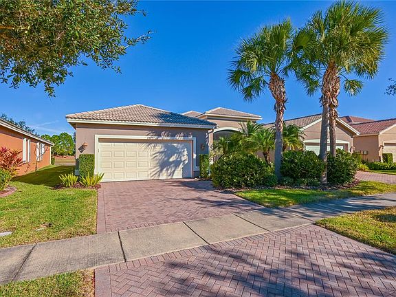 4th image of 15644 Aurora Lake Cir
