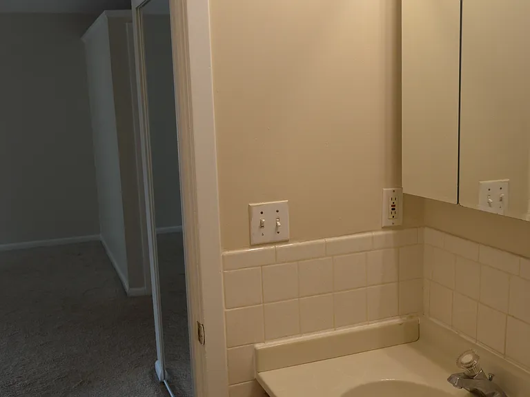57 Washington Blvd #212 — Photo 18