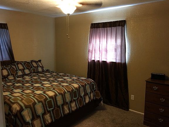 2nd image of 3705 Spruce Ave