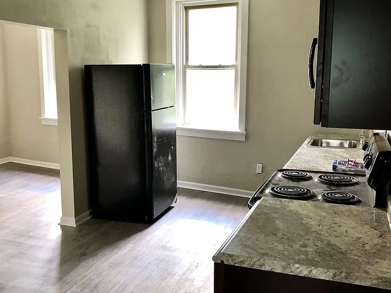473 Wall Ave — Photo 11