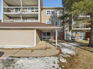 7600 157th St W APT 106, Apple Valley, MN 55124