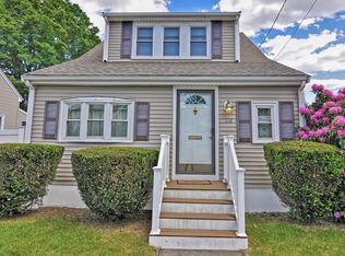 18 Hamilton Ave, Dedham, MA 02026