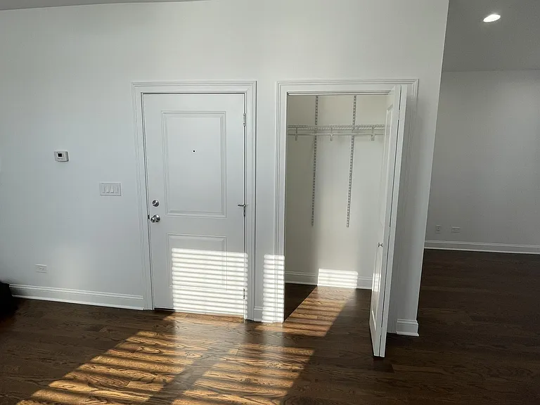 1718 N Richmond St #3 — Photo 4