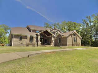 55 Raintree Xing, Columbus, MS 39705