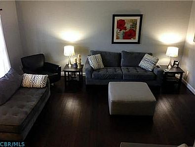 2nd image of 444 Heartland Meadows Ct