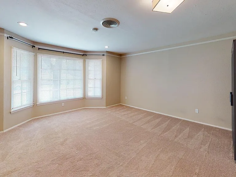 7209 Ellis Rd — Photo 13