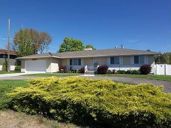 1st image of 1119 E 57th Ave