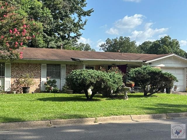 1st image of 807 Westlawn Dr