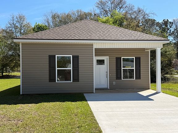 2nd image of 523 Windmill Rd
