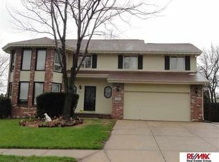 603 Elm Hurst Dr, Papillion, NE 68046