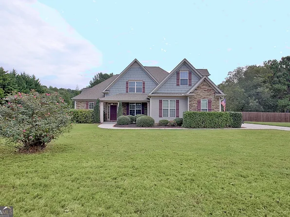 154 Fieldstone Farms Dr, Senoia, GA 30276
