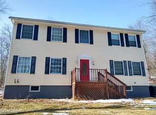 204 Meadow Ridge Acres Rd, Milford, PA 18337