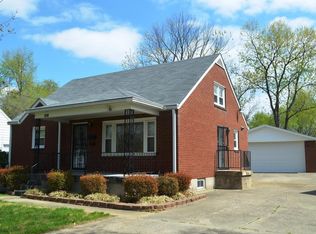 1938 Lewiston Dr, Louisville, KY 40216
