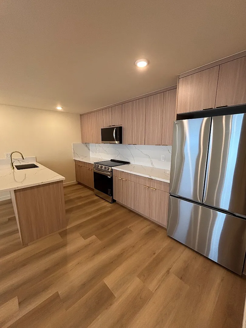 2050 Meridian Ave - 30 — Photo 1