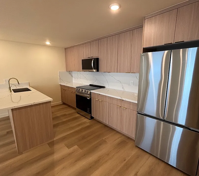 2050 Meridian Ave #10-30