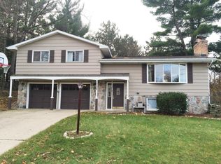 1732 Gentian Dr SE, Kentwood, MI 49508