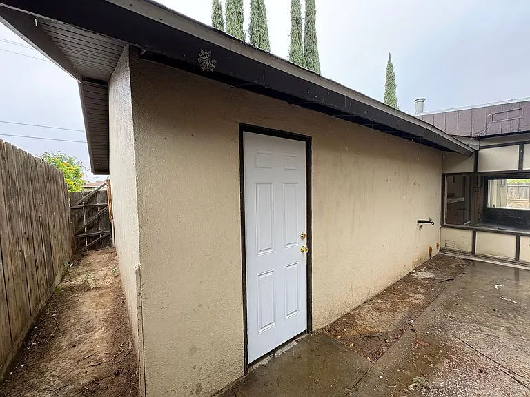 690 W North Way — Photo 28