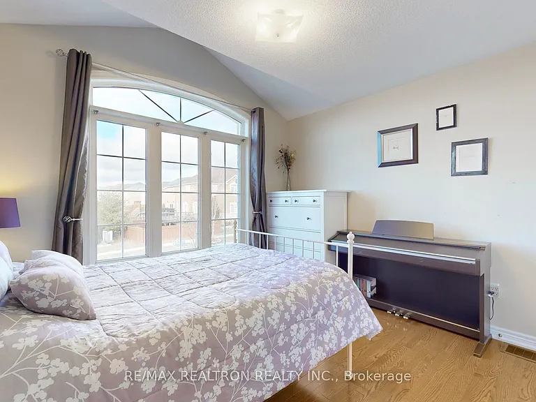 275 Peak Point Blvd — Photo 22
