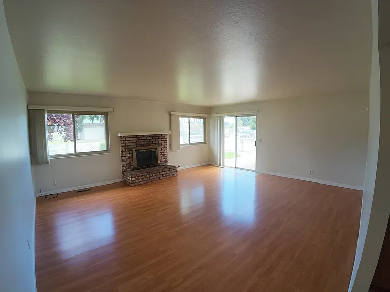 14320 Sycamore Ave — Photo 26