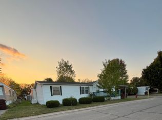 1516 Cedarview Ln, Lansing, MI