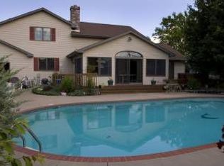 602 S 5th Ave, Winneconne, WI 54986