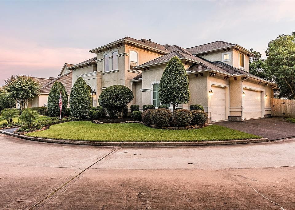 1st image of 2410 Masters Dr