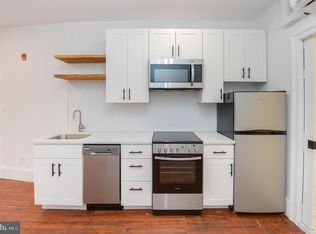 1537 S 15th St #1F, Philadelphia, PA 19146