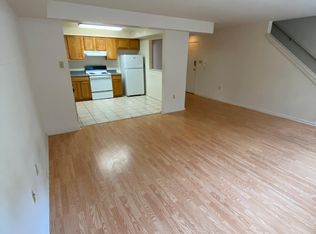 929 Spring St #2, Philadelphia, PA 19107