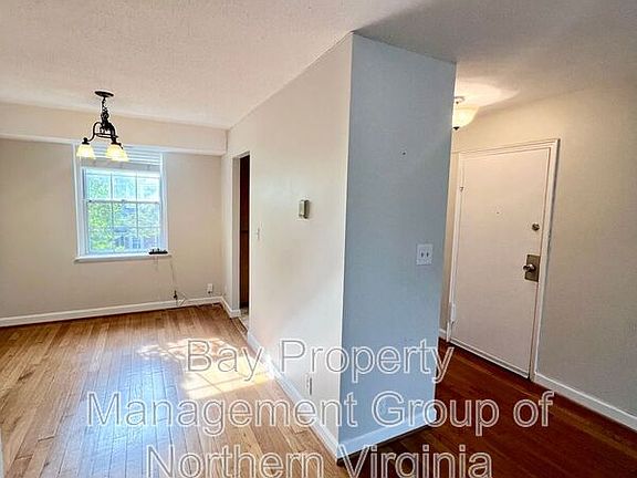 2nd image of 4704 30th St S APT B1