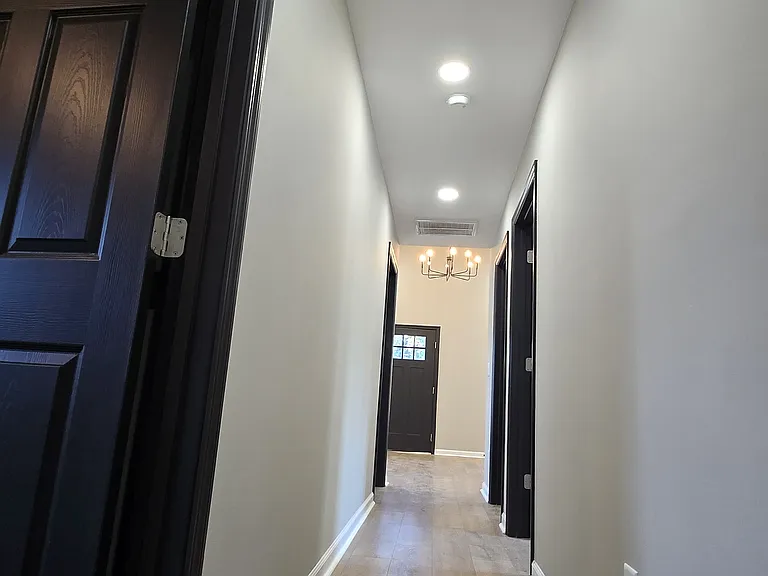 804 Martin St — Photo 9