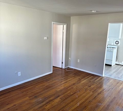 3rd image of 105 N Chester Pike #1B