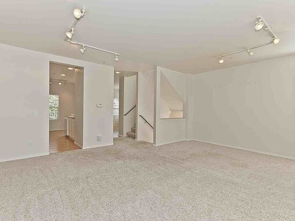 Living room/dining room