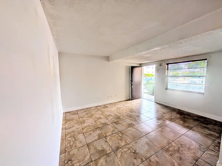 680 Miller Dr #W-103 — Photo 5