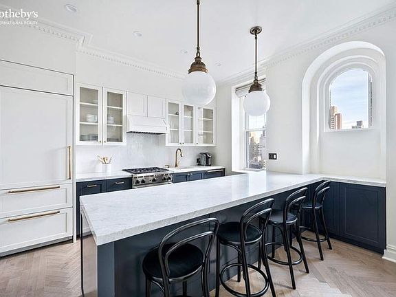 3rd image of 521 Park Ave APT 12A