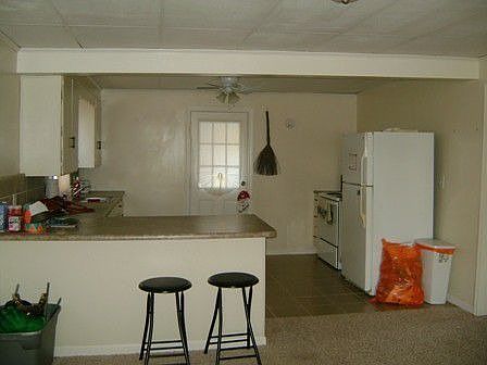 2nd image of 815 Dickinson St