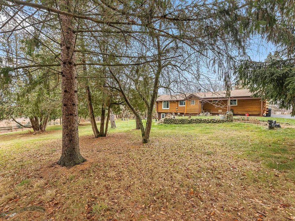 N79W37981 McMahon ROAD, Oconomowoc, WI 53066 Zillow
