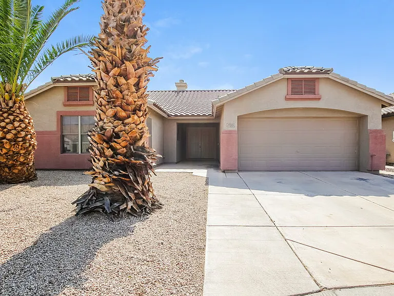 17205 N Chance Dr — Photo 1