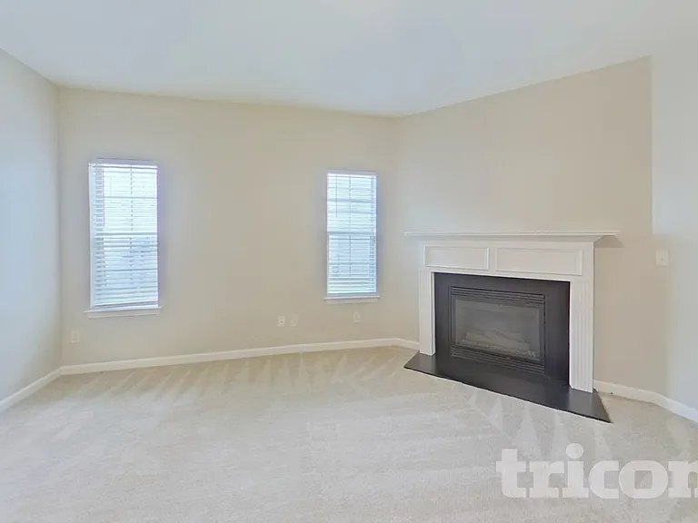 6193 Hemperly Rd — Photo 2