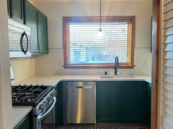 1825 Bellevue Loop, Anchorage, AK 99515