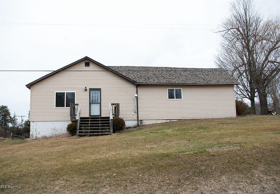 1st image of 2520 Brady Lake Dr