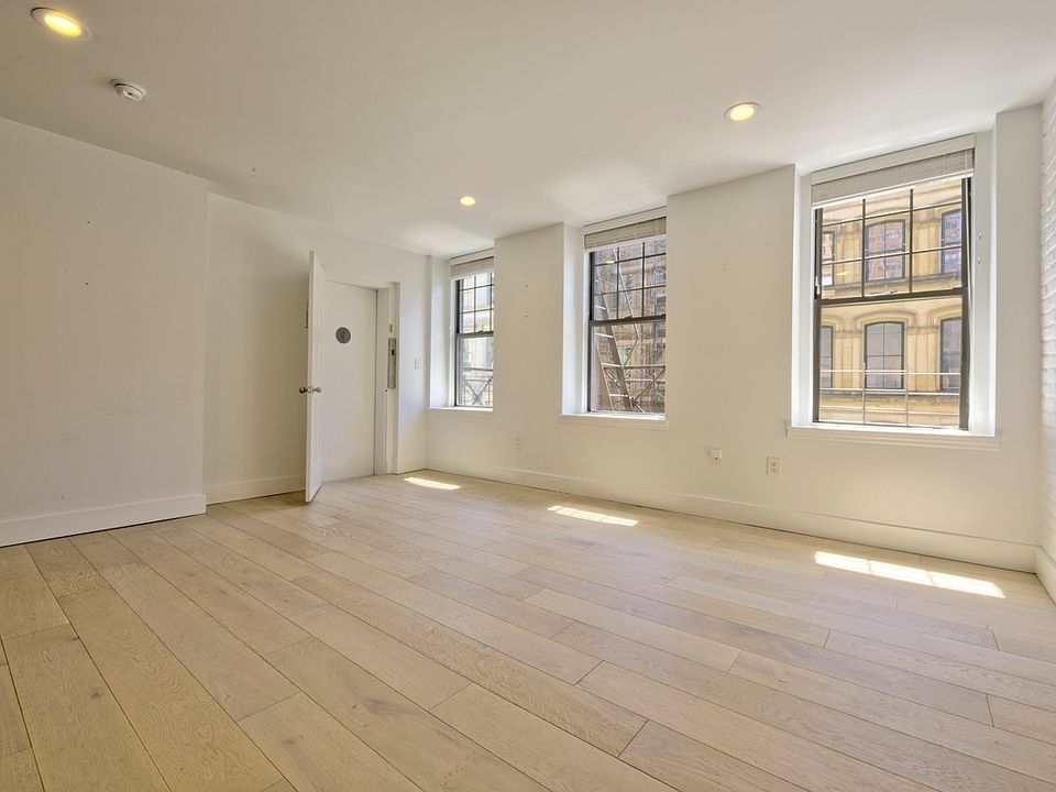 1st image of 147 Duane St #3A