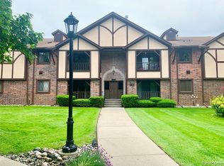 42160 Woodward Ave UNIT 13, Bloomfield Hills, MI