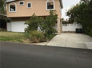 12 Packet Rd, Rancho Palos Verdes, CA 90275