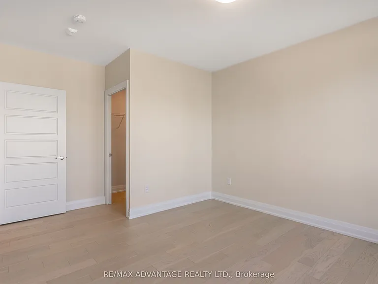 1975 Fountain Grass Dr #214 — Photo 5