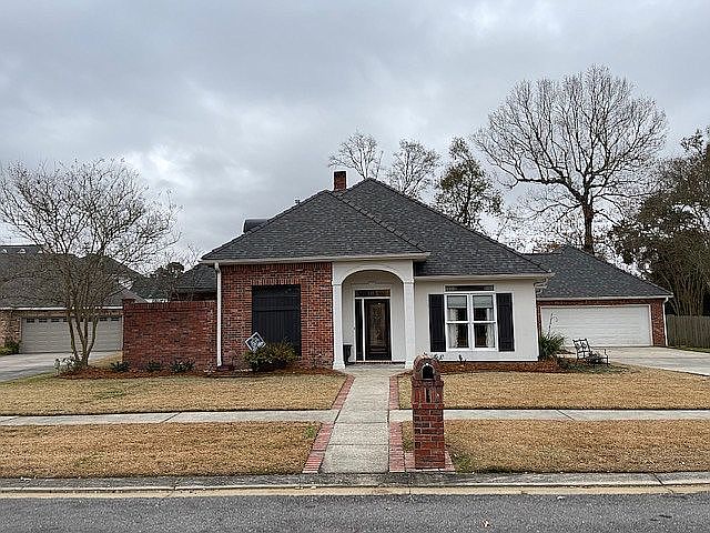 1st image of 105 Camberly Cir