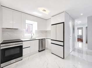 41-20 28th Ave #3, Astoria, NY 11103
