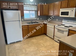 926 Canyon View Ave APT A, Cody, WY 82414
